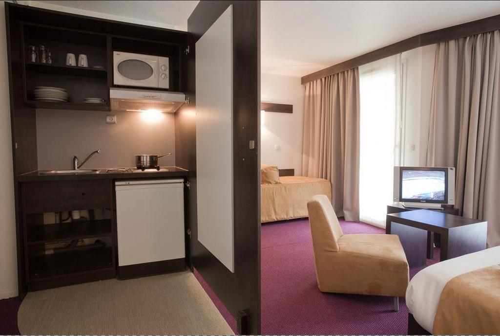 Hotel Quality Hotel&suites Bercy Bibliothèque By Happyculture 3*